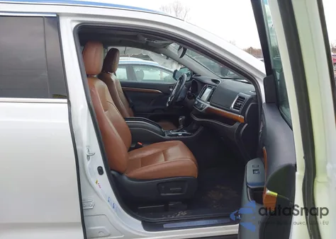 2019 Toyota Highlander Hybrid Limited Platinum z USA, uszkodzony, nr VIN 5TDDGRFH5KS068227